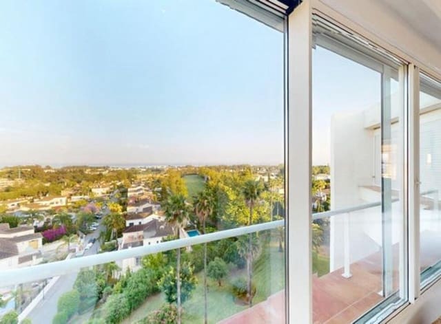 3 slaapkamer Penthouse te koop in Guadalmina Alta, Marbella met zwembad garage - € 1.350.000 (Ref: 9041955)