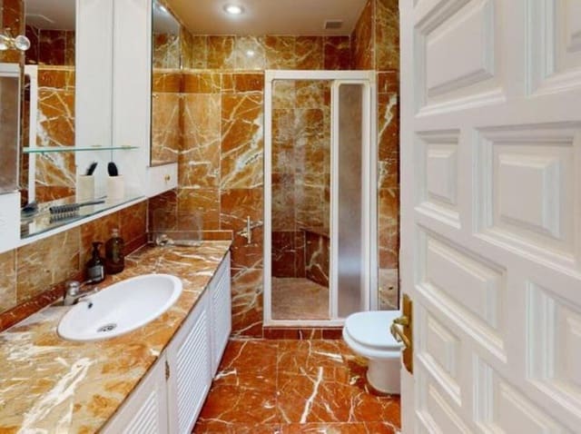 3 slaapkamer Penthouse te koop in Guadalmina Alta, Marbella met zwembad garage - € 1.350.000 (Ref: 9041955)
