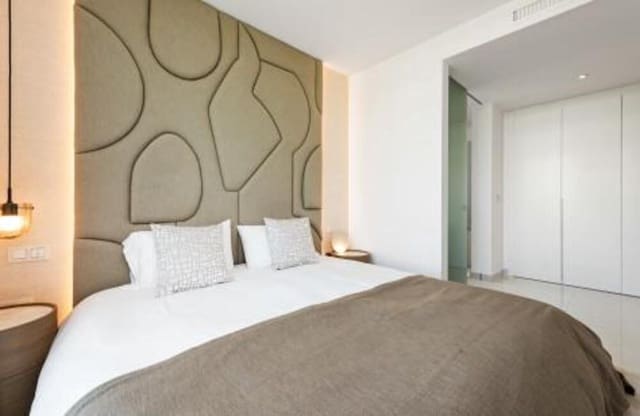3 soverom Penthouse til leie i El Paraiso, Estepona med svømmebasseng garasje - € 7 500 (Ref: 9057269)