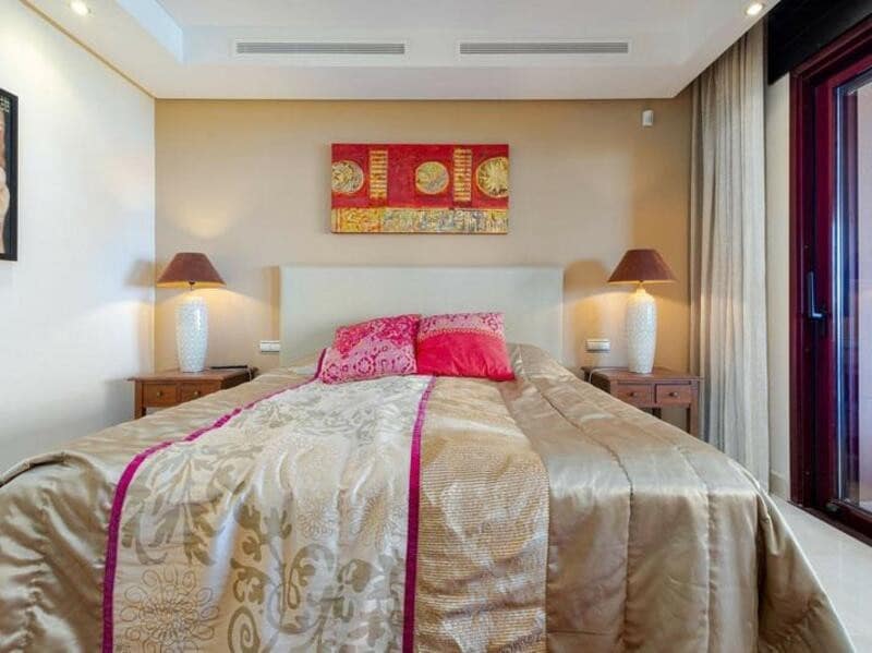 2 slaapkamer Appartement te huur in Marbella met zwembad garage - € 7.000 (Ref: 9057270)