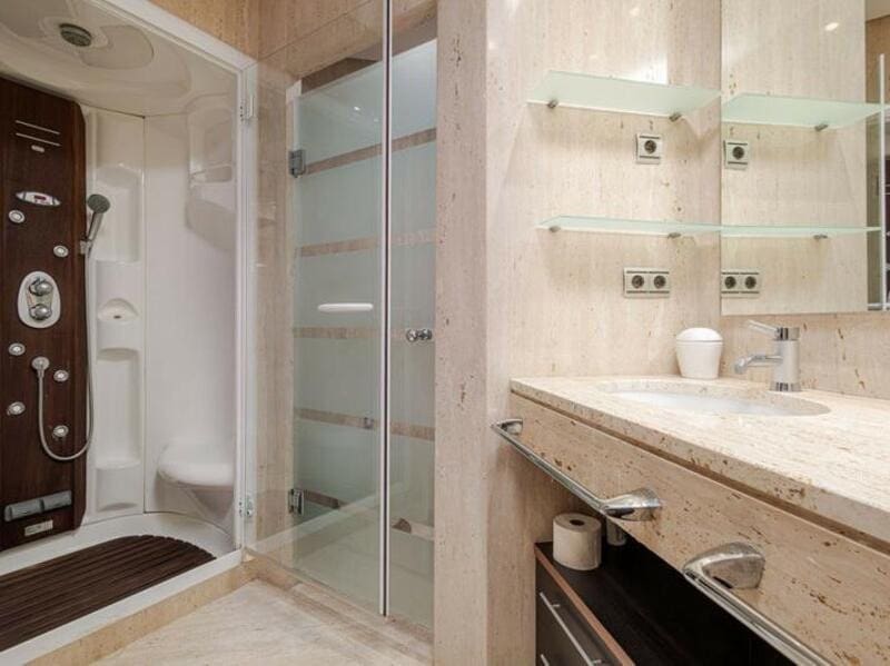 2 slaapkamer Appartement te huur in Marbella met zwembad garage - € 7.000 (Ref: 9057270)