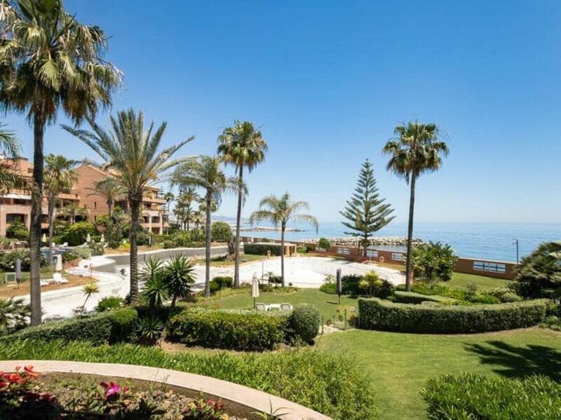 2 slaapkamer Appartement te huur in Marbella met zwembad garage - € 7.000 (Ref: 9057270)