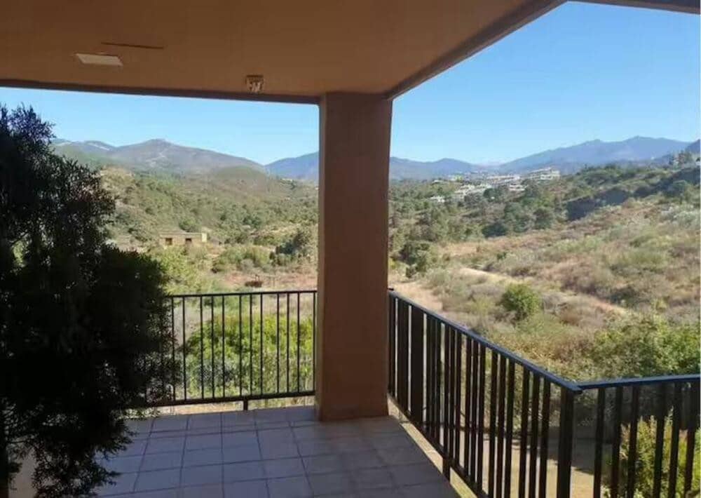 2 bedroom Apartment for rent in New Golden Mile with pool - € 2,100 (Ref: 9058793)