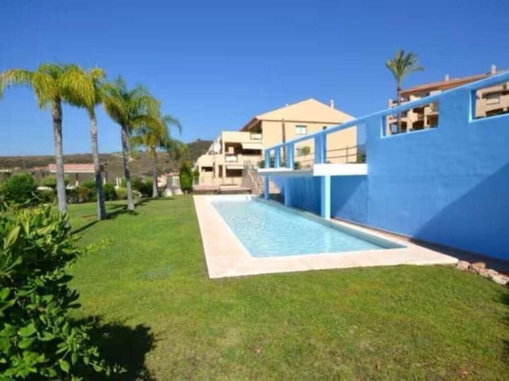 2 bedroom Apartment for rent in New Golden Mile with pool - € 2,100 (Ref: 9058793)