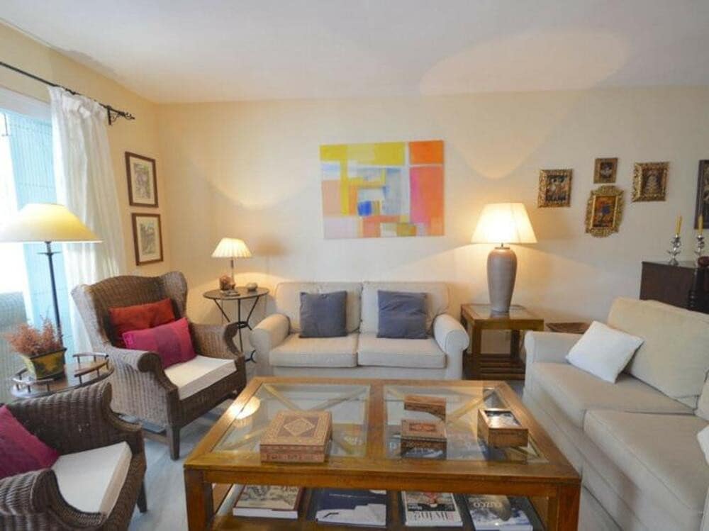 3 Zimmer Apartment zu vermieten in Guadalmina mit Pool - 3.000 € (Ref: 9058794)