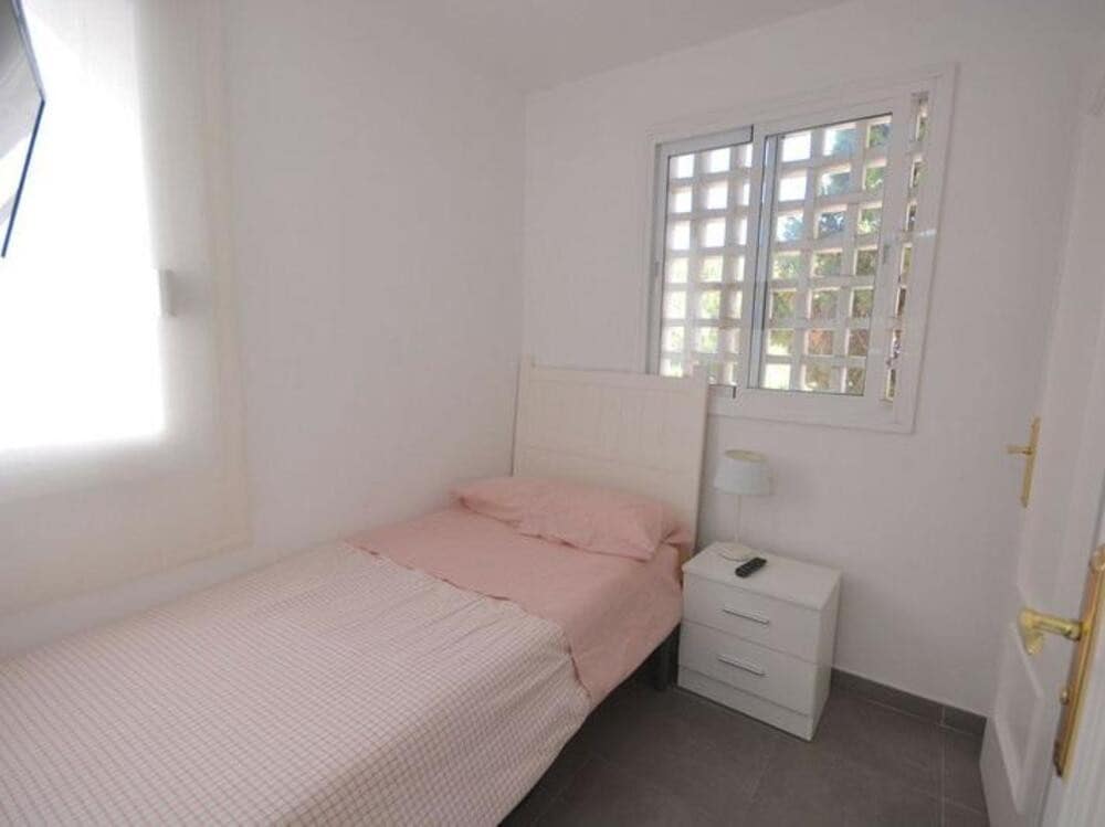 3 Zimmer Apartment zu vermieten in Guadalmina mit Pool - 3.000 € (Ref: 9058794)