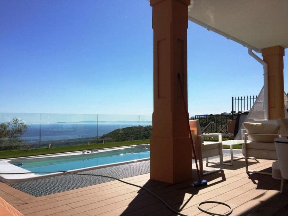 3 soveværelse Byhus til salg i Marbella med swimmingpool garage - € 995.000 (Ref: 9062082)