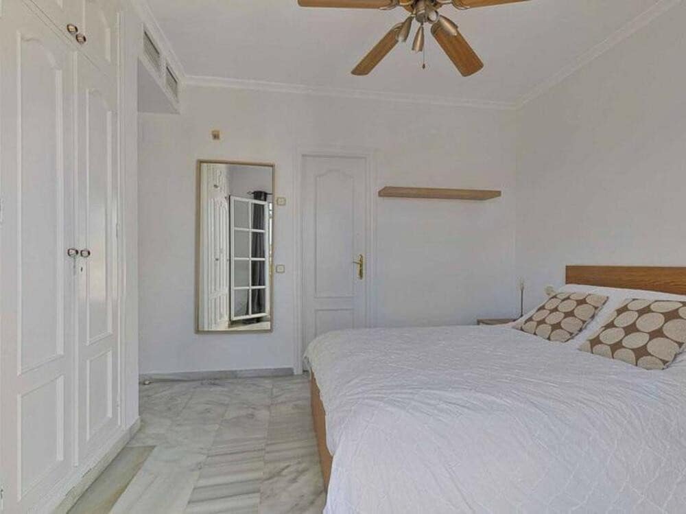 4 soveværelse Byhus til salg i Guadalmansa med swimmingpool garage - € 560.000 (Ref: 9064905)