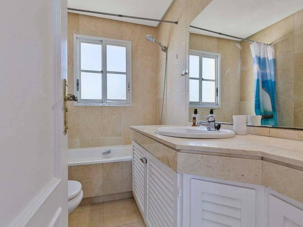 4 soveværelse Byhus til salg i Guadalmansa med swimmingpool garage - € 560.000 (Ref: 9064905)