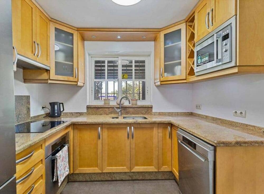 4 soveværelse Byhus til salg i Guadalmansa med swimmingpool garage - € 560.000 (Ref: 9064905)