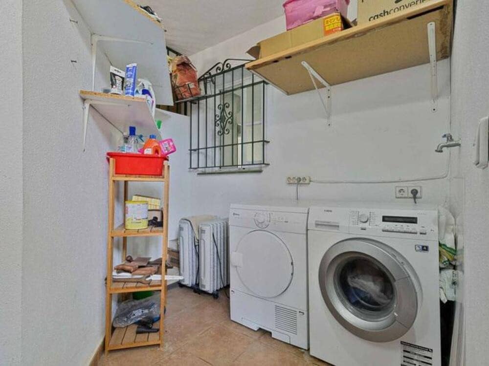 4 soveværelse Byhus til salg i Guadalmansa med swimmingpool garage - € 560.000 (Ref: 9064905)