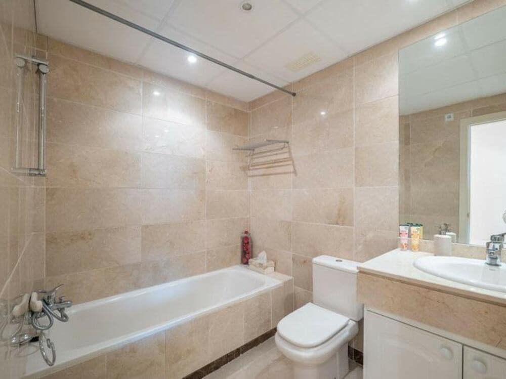 2 soverom Leilighet til leie i Bel-Air med svømmebasseng - € 2 000 (Ref: 9068474)