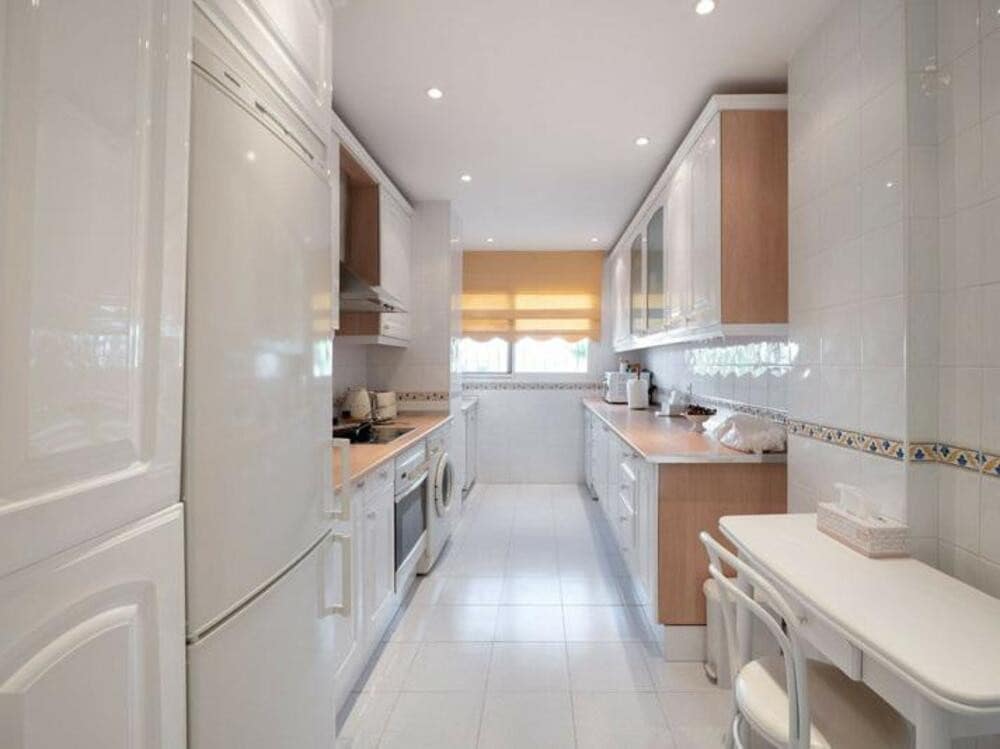 2 soverom Leilighet til leie i Bel-Air med svømmebasseng - € 2 000 (Ref: 9068474)