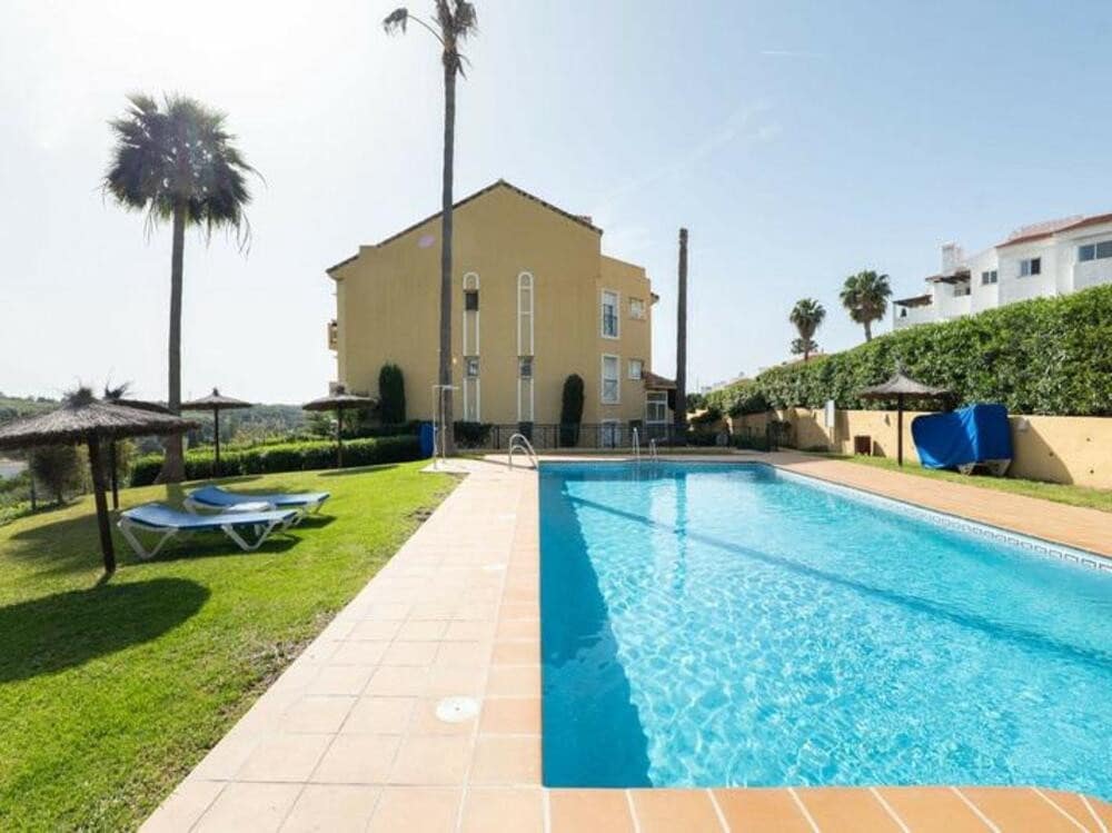 2 soverom Leilighet til leie i Bel-Air med svømmebasseng - € 2 000 (Ref: 9068474)