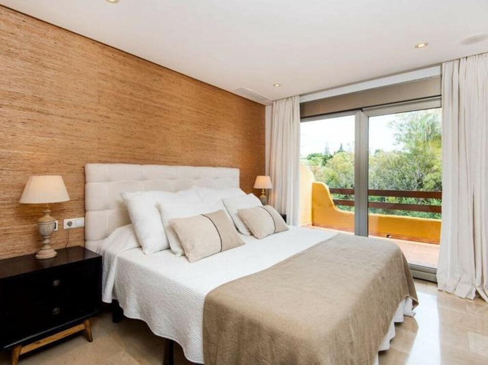 2 quarto Casa em Banda para venda em Marbella com piscina - 890 000 € (Ref: 9068477)