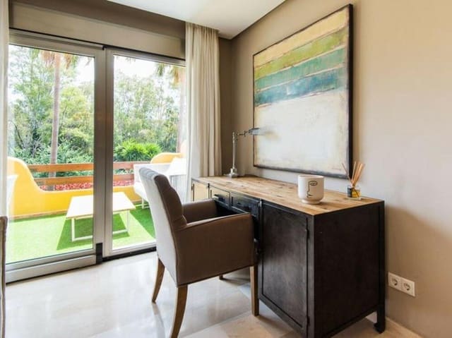 2 sovrum Hus till salu i Nagüeles Alto, Marbella med pool - 890 000 € (Ref: 9068477)