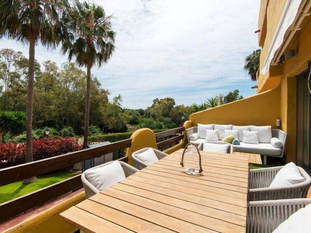 2 quarto Casa em Banda para venda em Marbella com piscina - 890 000 € (Ref: 9068477)