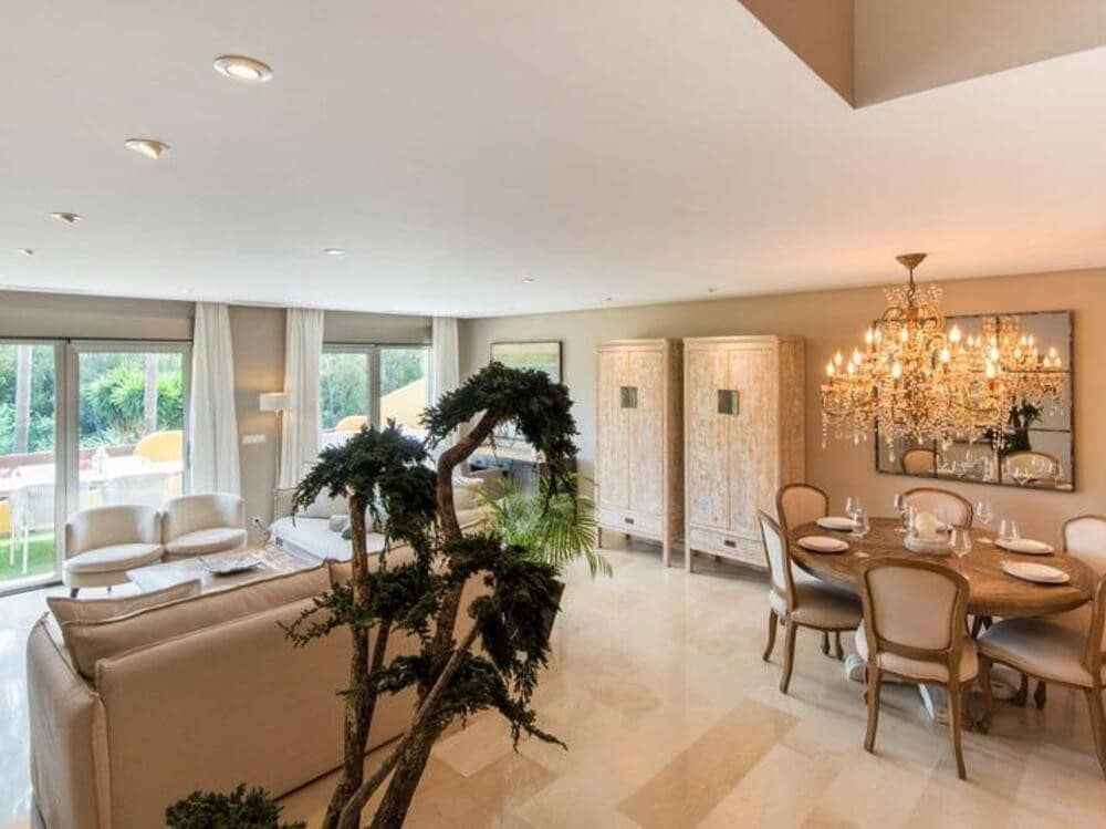 2 soveværelse Byhus til leje i Marbella med swimmingpool - € 3.860 (Ref: 9068478)