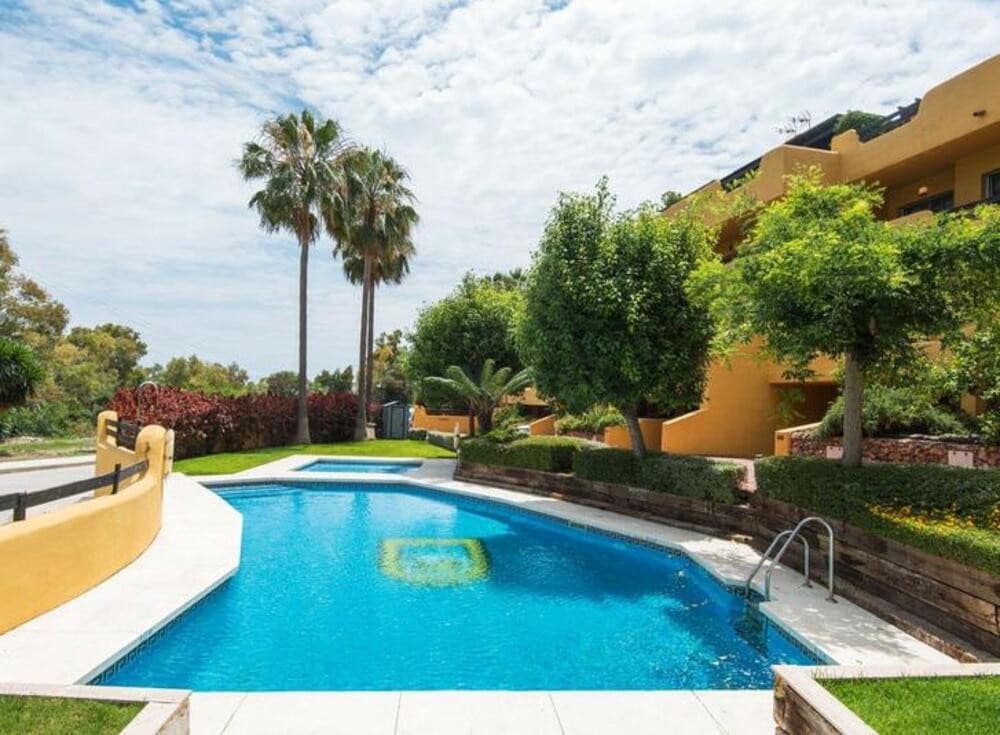 2 soveværelse Byhus til leje i Marbella med swimmingpool - € 3.860 (Ref: 9068478)