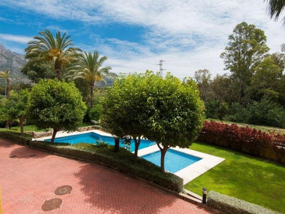 2 soveværelse Byhus til leje i Marbella med swimmingpool - € 3.860 (Ref: 9068478)