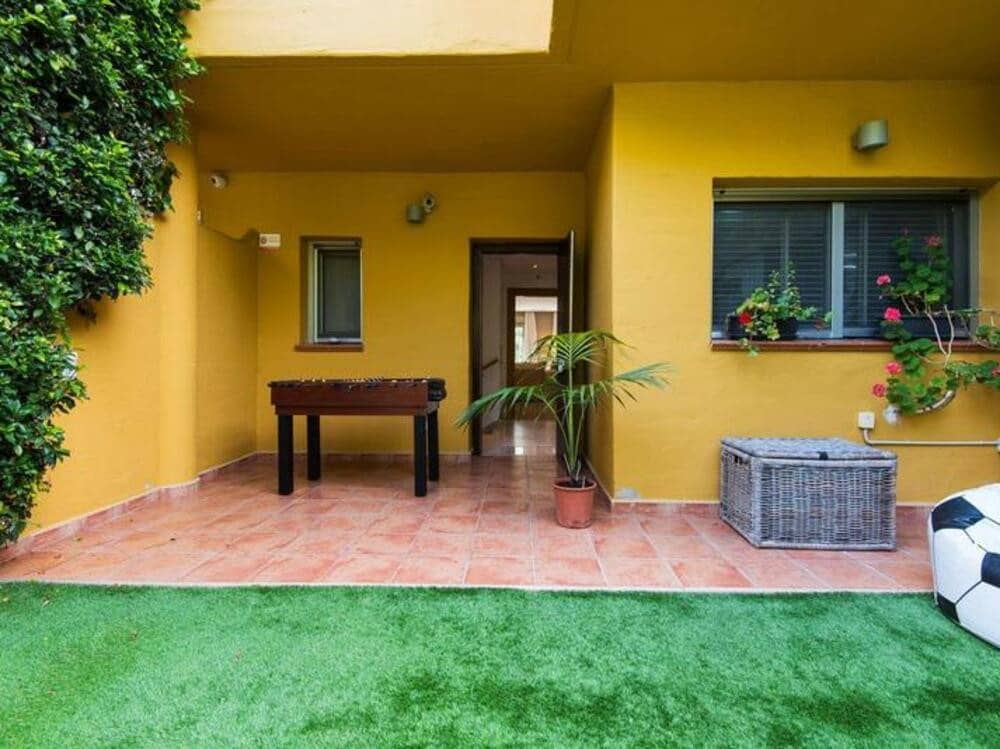 2 soveværelse Byhus til leje i Marbella med swimmingpool - € 3.860 (Ref: 9068478)