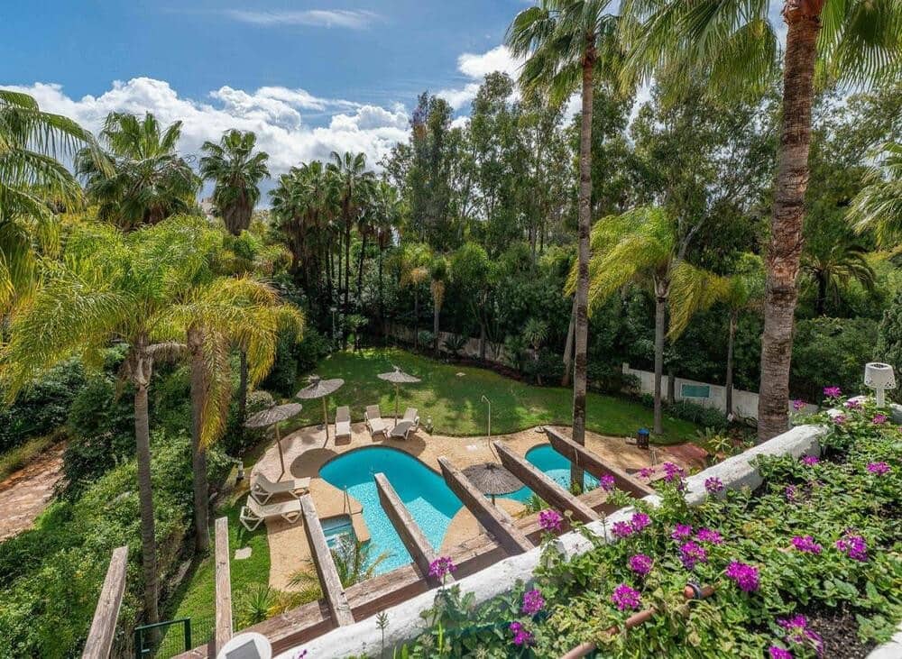 3 bedroom Penthouse for rent in Marbella with pool - € 5,500 (Ref: 9068479)