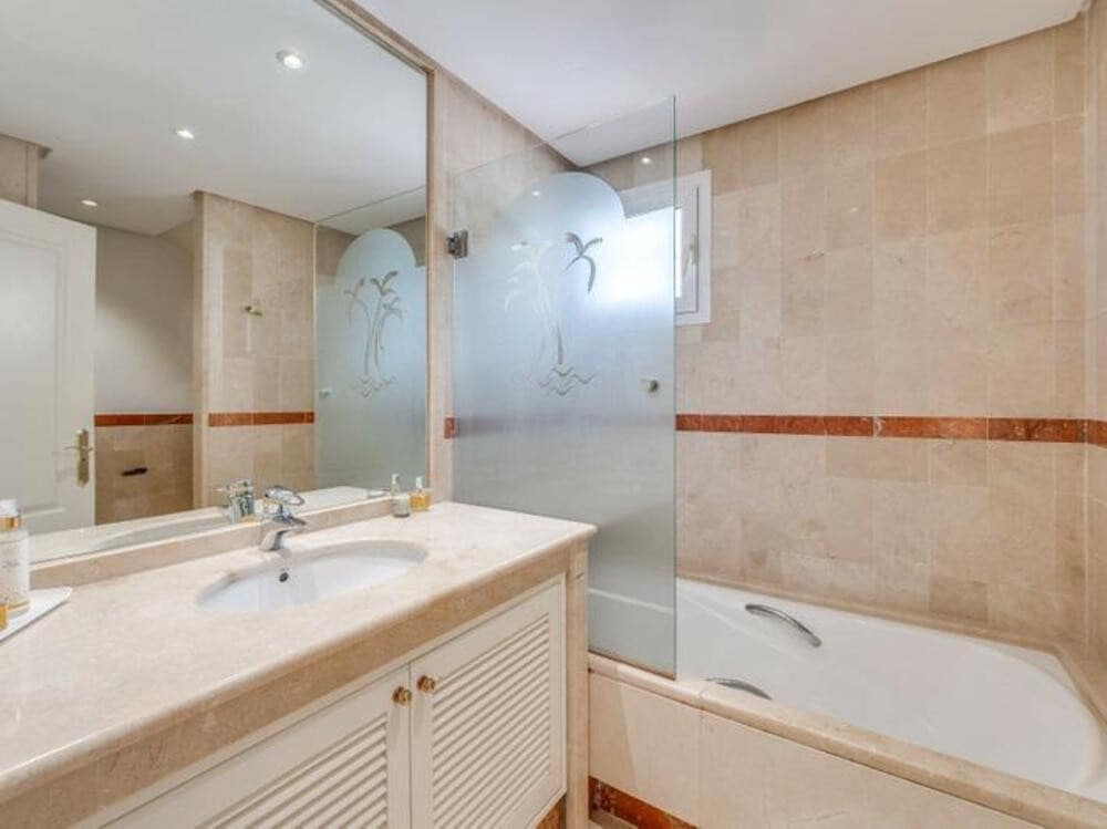 3 camera da letto Attico da affittare in Marbella con piscina garage - 5.500 € (Rif: 9068479)