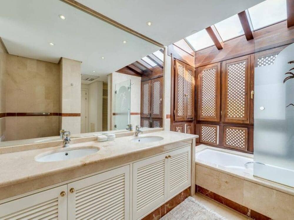3 camera da letto Attico da affittare in Marbella con piscina garage - 5.500 € (Rif: 9068479)