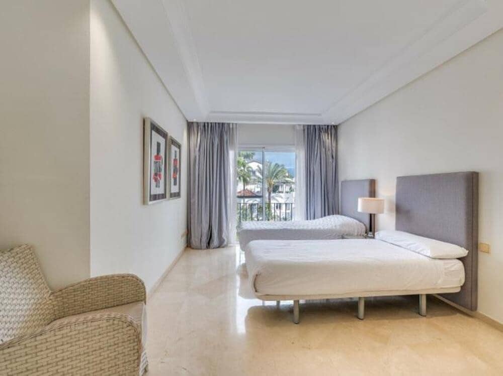3 camera da letto Attico da affittare in Marbella con piscina garage - 5.500 € (Rif: 9068479)
