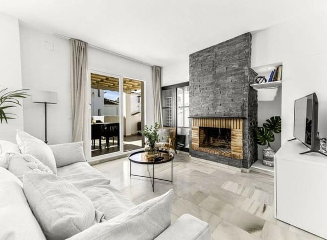 3 soveværelse Penthouse til salg i Los Naranjos, Marbella med swimmingpool - € 540.000 (Ref: 9068481)