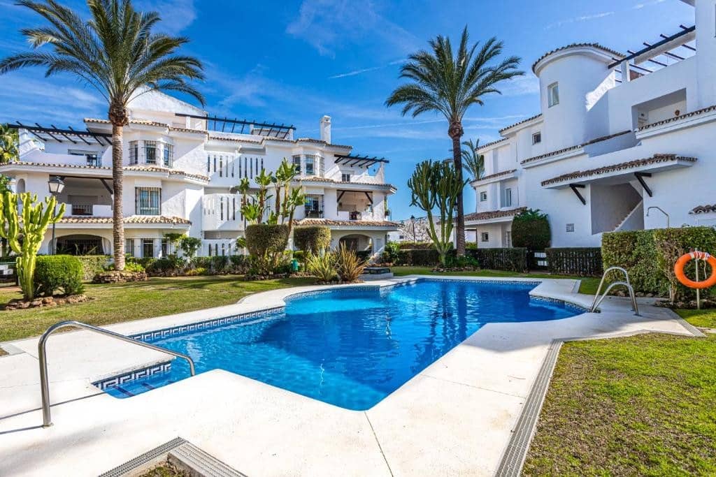 3 soveværelse Penthouse til salg i Marbella med swimmingpool - € 540.000 (Ref: 9068481)