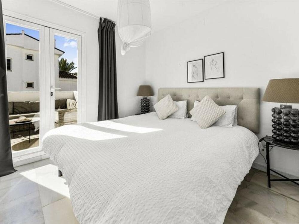 3 soveværelse Penthouse til salg i Marbella med swimmingpool - € 540.000 (Ref: 9068481)