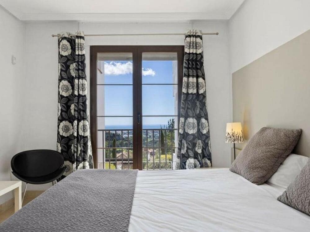 3 quarto Apartamento para venda em Los Arqueros com piscina garagem - 525 000 € (Ref: 9073090)