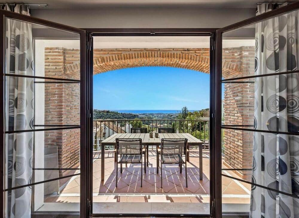 3 quarto Apartamento para venda em Los Arqueros com piscina garagem - 525 000 € (Ref: 9073090)