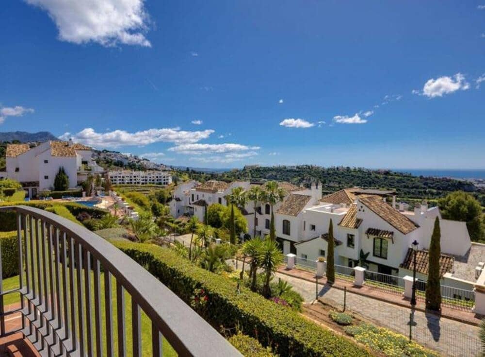 3 quarto Apartamento para venda em Los Arqueros com piscina garagem - 525 000 € (Ref: 9073090)