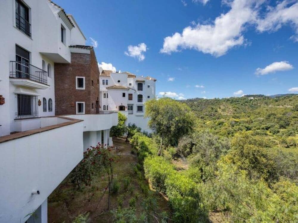 3 quarto Apartamento para venda em Los Arqueros com piscina garagem - 525 000 € (Ref: 9073090)