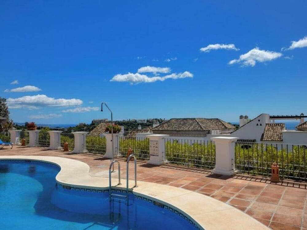 3 quarto Apartamento para venda em Los Arqueros com piscina garagem - 525 000 € (Ref: 9073090)