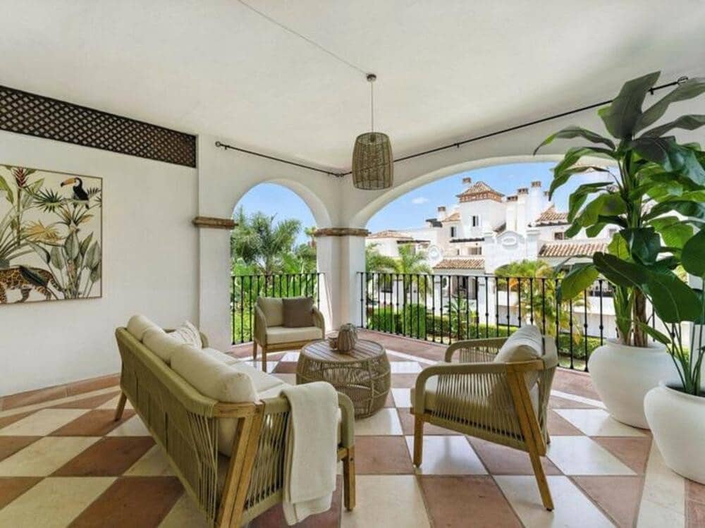 4 soverom Leilighet til leie i Marbella med svømmebasseng garasje - € 7 000 (Ref: 9073091)