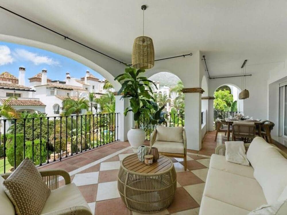 4 soverom Leilighet til leie i Marbella med svømmebasseng garasje - € 7 000 (Ref: 9073091)