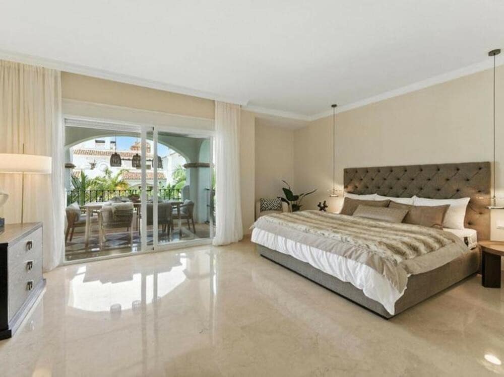 4 soverom Leilighet til leie i Marbella med svømmebasseng garasje - € 7 000 (Ref: 9073091)