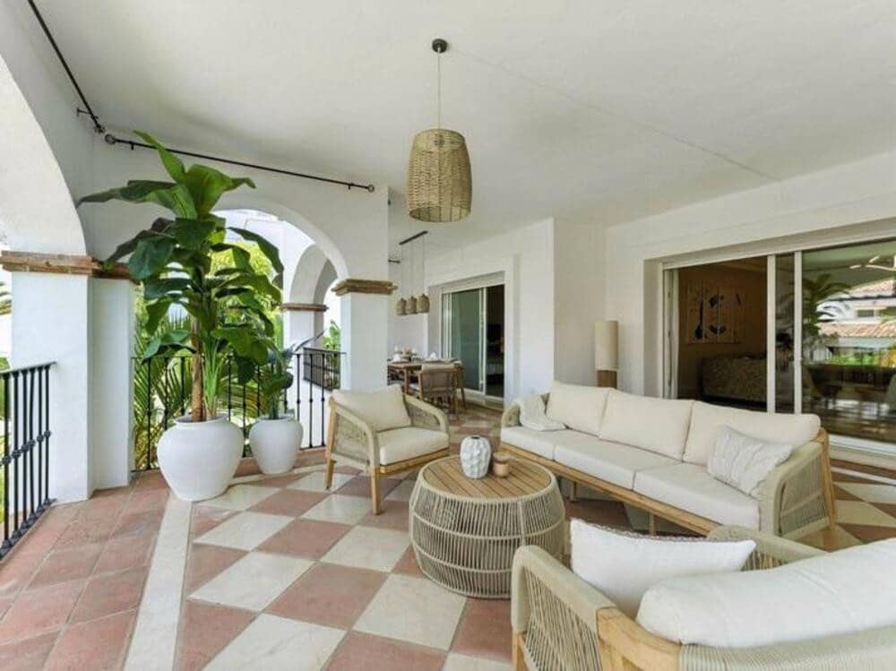 4 soverom Leilighet til leie i Marbella med svømmebasseng garasje - € 7 000 (Ref: 9073091)