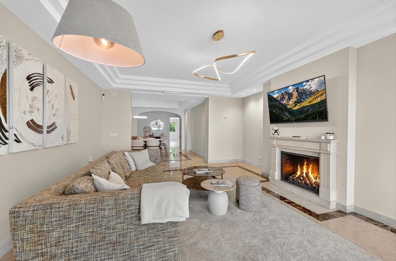 4 soverom Leilighet til leie i Marbella med svømmebasseng garasje - € 7 000 (Ref: 9073091)
