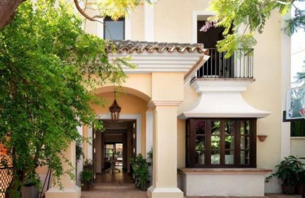 5 sypialnia Willa do wynajęcia w Marbella z basenem garażem - 15 000 € (Ref: 9073093)