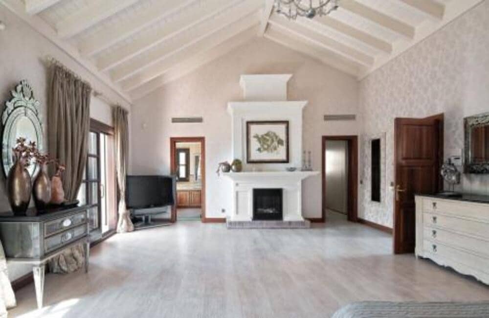 5 sypialnia Willa do wynajęcia w Marbella z basenem garażem - 15 000 € (Ref: 9073093)