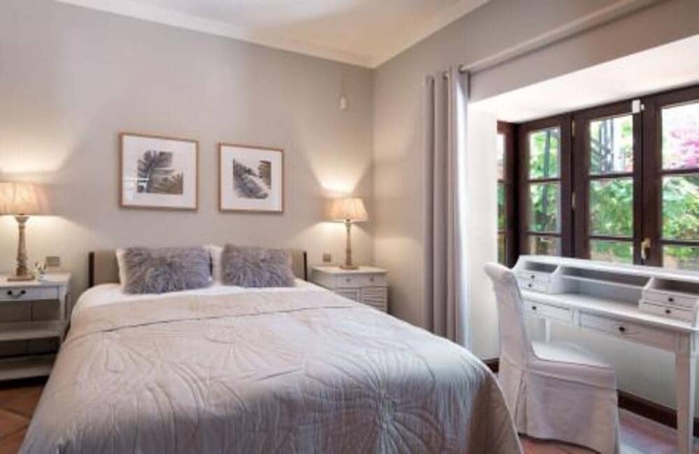 5 sypialnia Willa do wynajęcia w Marbella z basenem garażem - 15 000 € (Ref: 9073093)