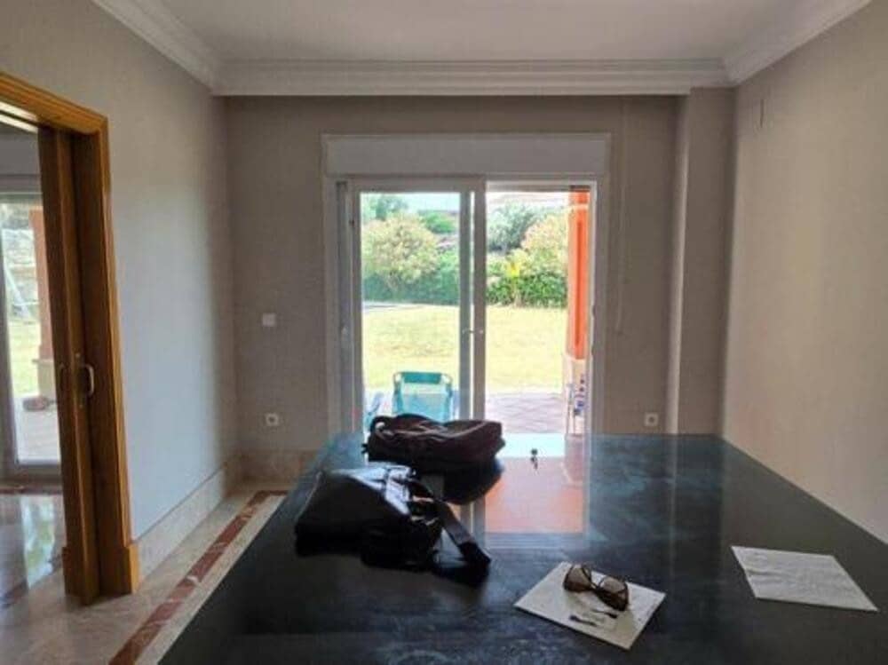 4 Zimmer Villa zu vermieten in Marbella mit Pool Garage - 5.500 € (Ref: 9074828)