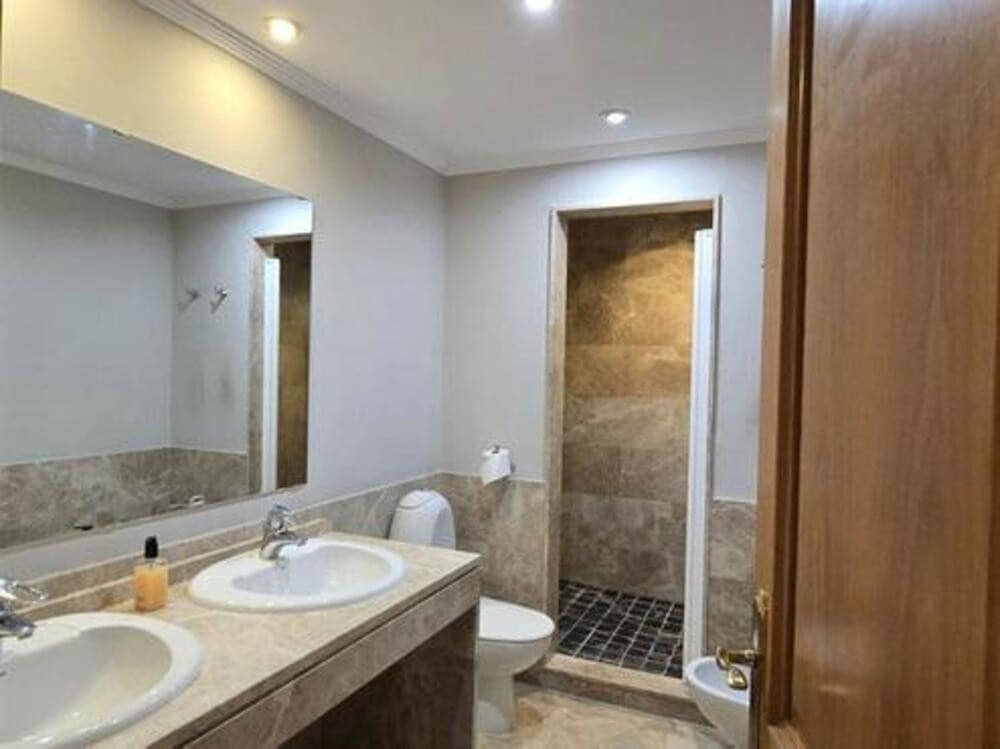 4 Zimmer Villa zu vermieten in Marbella mit Pool Garage - 5.500 € (Ref: 9074828)