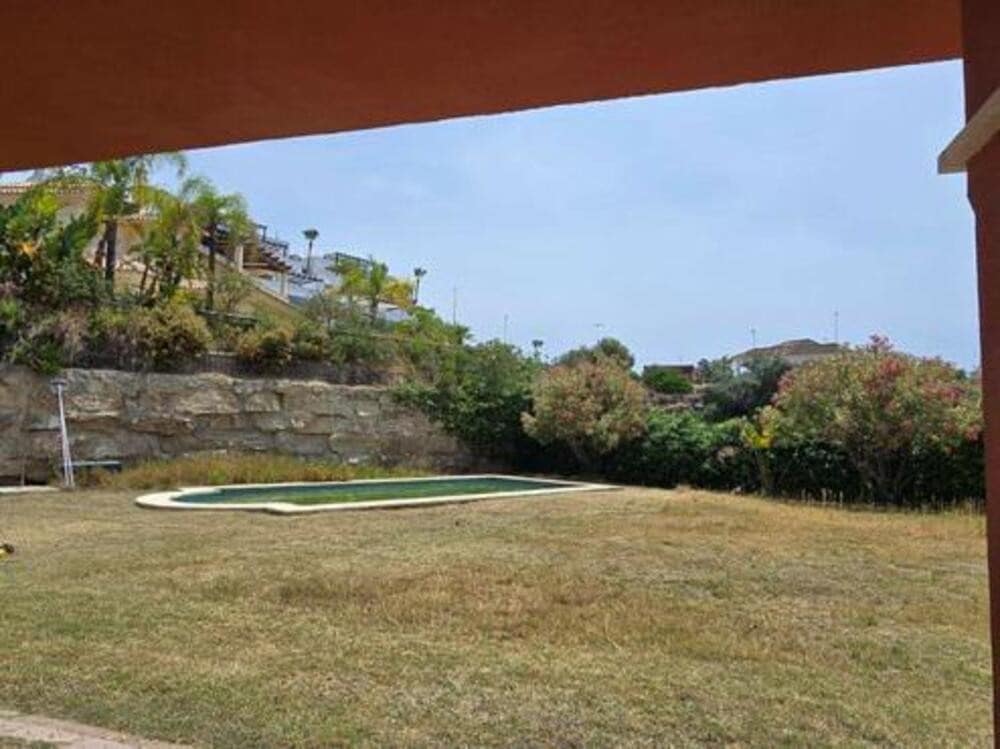 4 Zimmer Villa zu vermieten in Marbella mit Pool Garage - 5.500 € (Ref: 9074828)