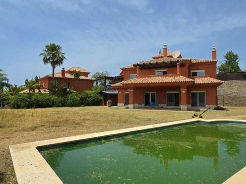 4 Zimmer Villa zu vermieten in Marbella mit Pool Garage - 5.500 € (Ref: 9074828)