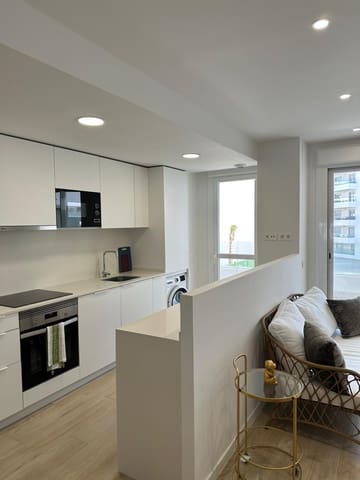 2 makuuhuone Huoneisto vuokrattavana paikassa Marbella mukana uima-altaan 
autotalli - 2 300 € (Ref: 9075704)